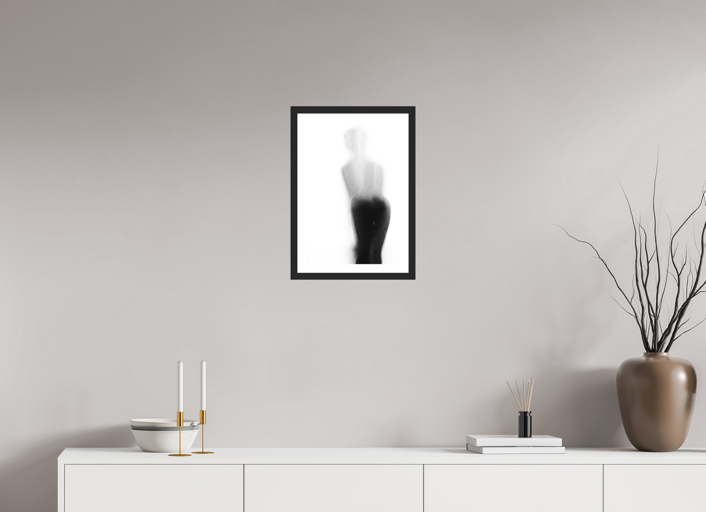 30 x 45 cm, Ilford on Aluminium behind Acrylic Glass, Framed with Border Veil - Abstrakte Schwarzweiß-Fotografie - Teilakt - Hochwertiger Abzug in Galeriequalität