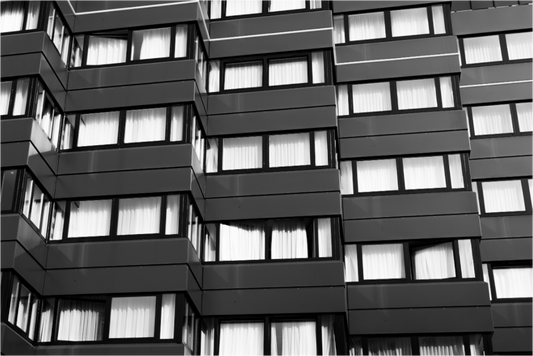 Wrinkles - Schwarzweiß-Architekturfotografie - Hochwertiger Abzug in Galeriequalität