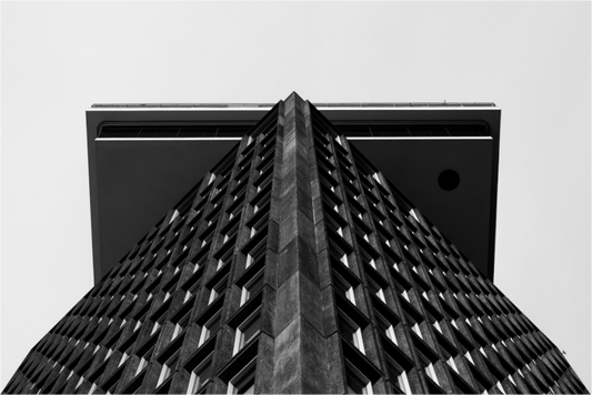 Tabletop - Schwarzweiß-Architekturfotografie - Hochwertiger Abzug in Galeriequalität
