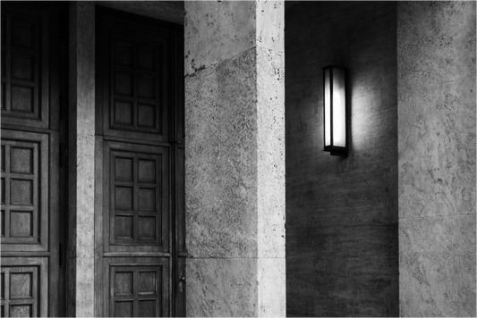 Main image Beacon - Schwarzweiß-Fotokunst - Hochwertiger Abzug in Galeriequalität