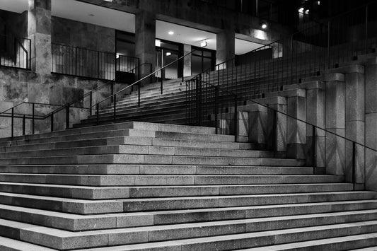 Fold - Schwarzweiß-Architekturfotografie - Instant High-Res Download