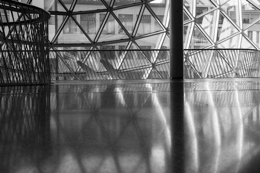 Polished - Schwarzweiß-Architekturfotografie - Instant High-Res Download
