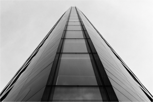 Barrel - Schwarzweiß-Architekturfotografie - Hochwertiger Abzug in Galeriequalität