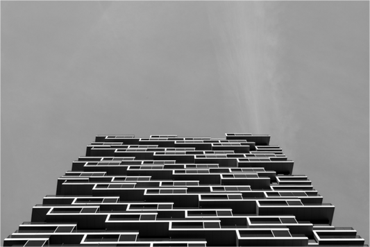 Maze - Schwarzweiß-Architekturfotografie - Hochwertiger Abzug in Galeriequalität