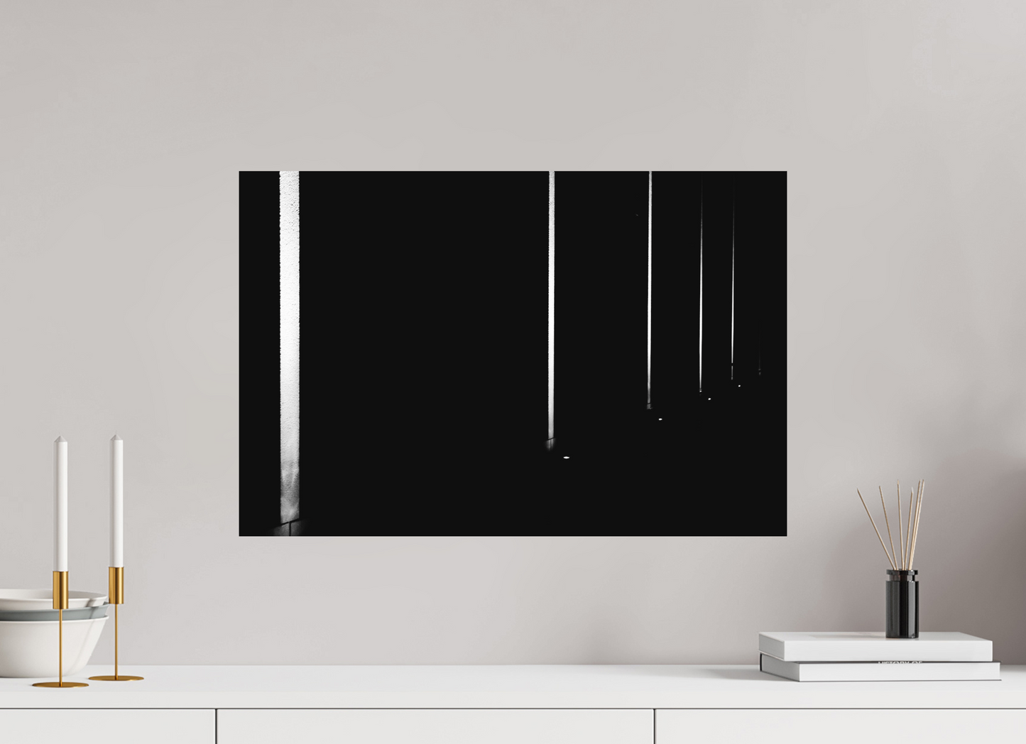 Light Sabers - Minimalistische Schwarzweiß-Nachtfotografie - Hochwertiger Abzug in Galeriequalität