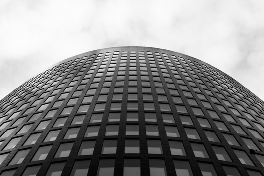 Barrel II - Schwarzweiß-Architekturfotografie - Hochwertiger Abzug in Galeriequalität
