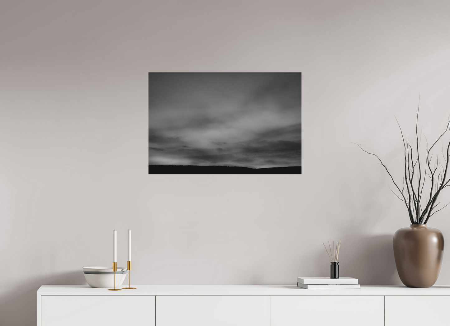 75 x 50 cm, Ilford on Aluminium behind Acrylic Glass Haze - Minimalistische Schwarzweiß-Landschaftsfotografie - Hochwertiger Abzug in Galeriequalität