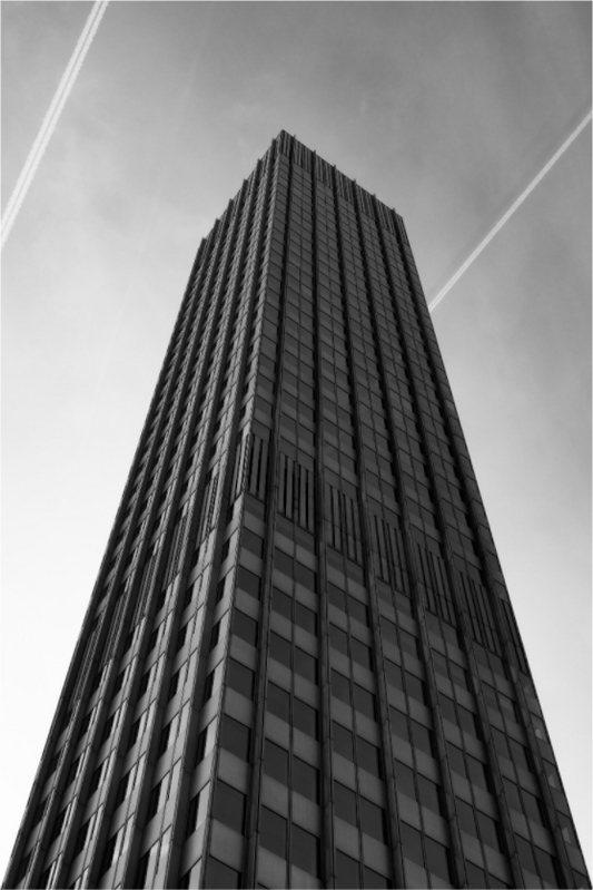 Escort - Schwarzweiß-Architekturotografie - Hochwertiger Abzug in Galeriequalität