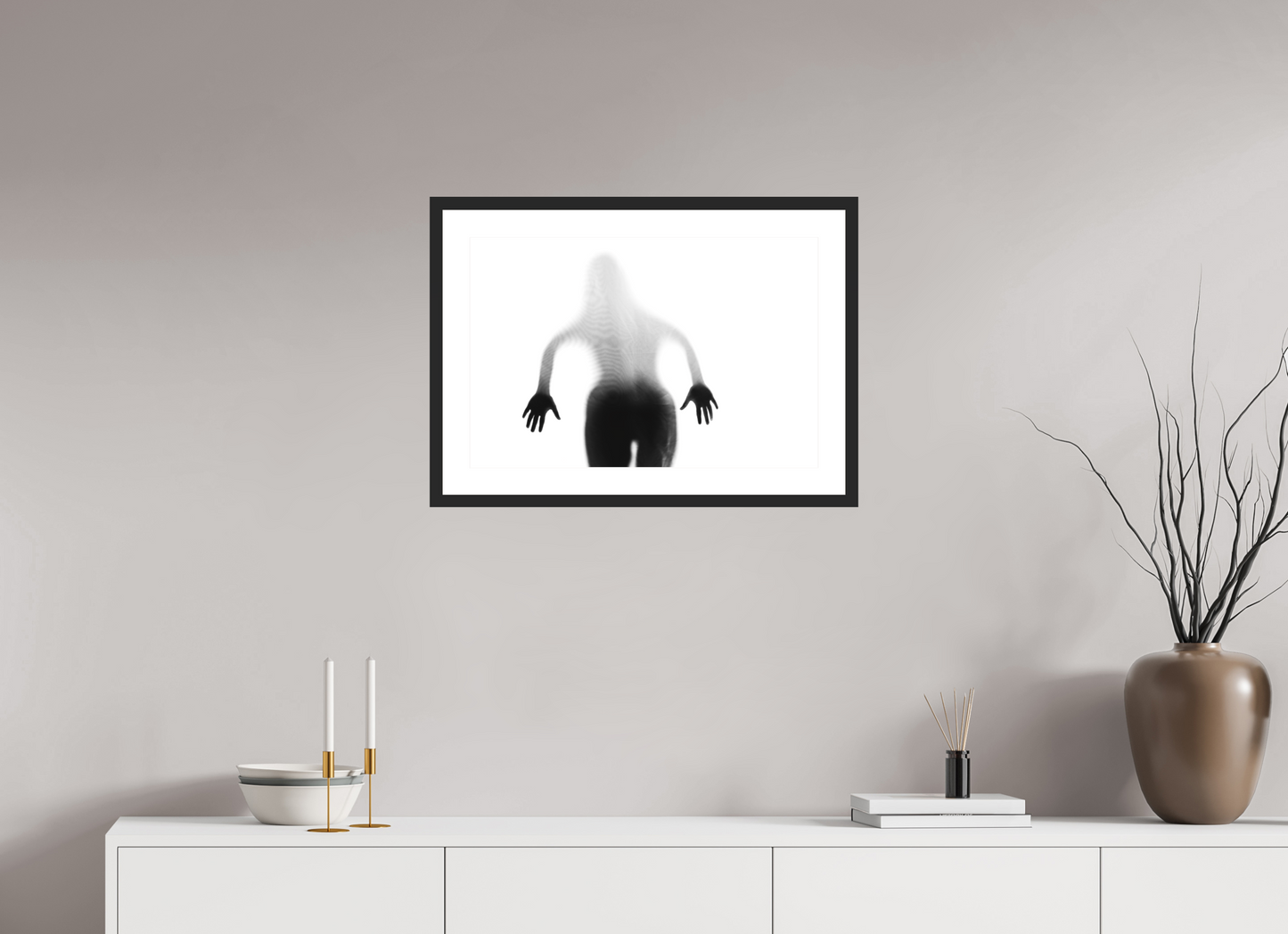 60 x 40 cm, Ilford Framed with Passepartout and Premium Glass Veil II - Abstrakte Schwarzweiß-Fotografie - Teilakt - Hochwertiger Abzug in Galeriequalität