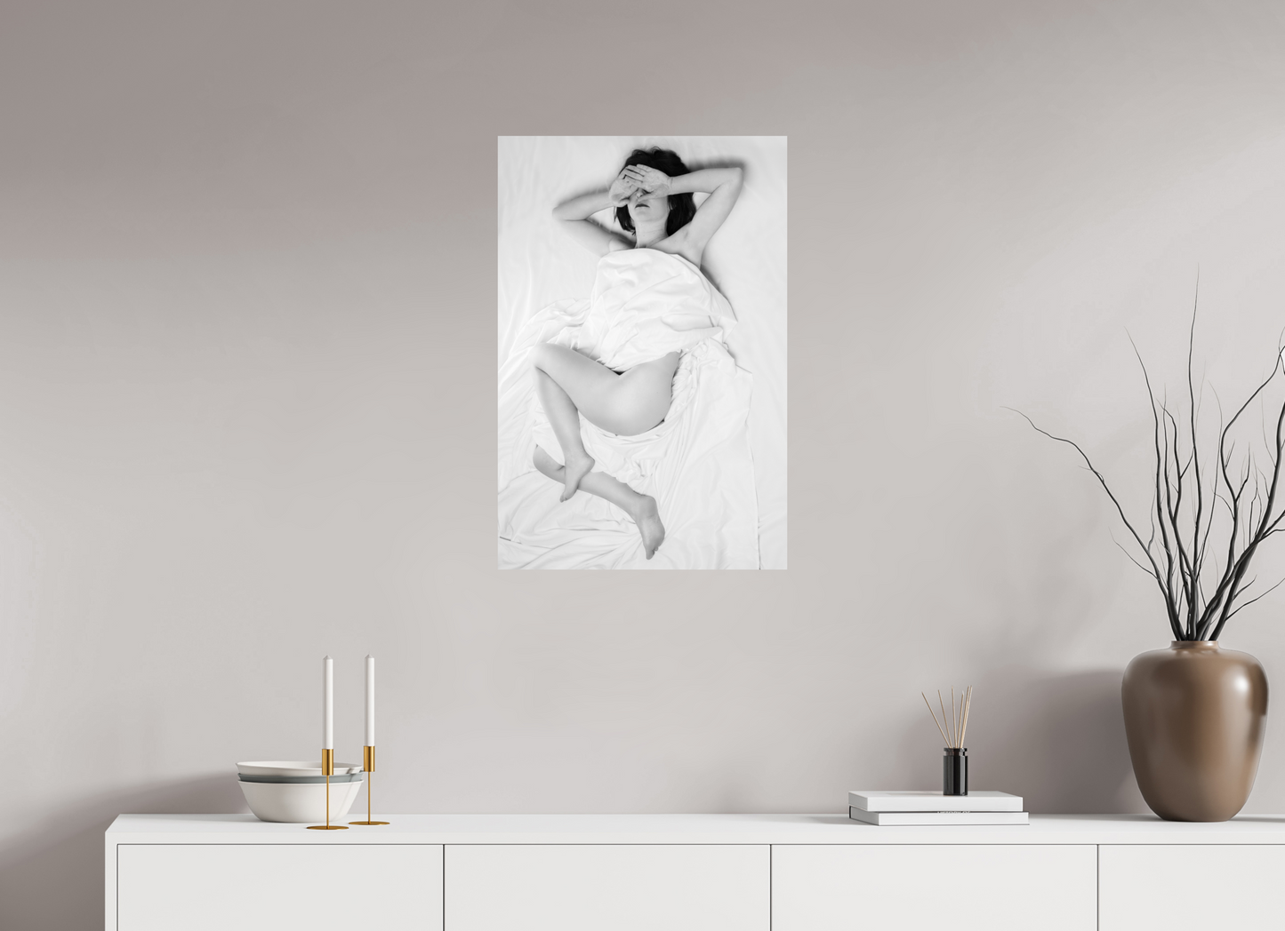 50 x 75 cm, Baryta Photo Print Rise - Schwarzweiß-Fotografie - Teilakt - Hochwertiger Abzug in Galeriequalität