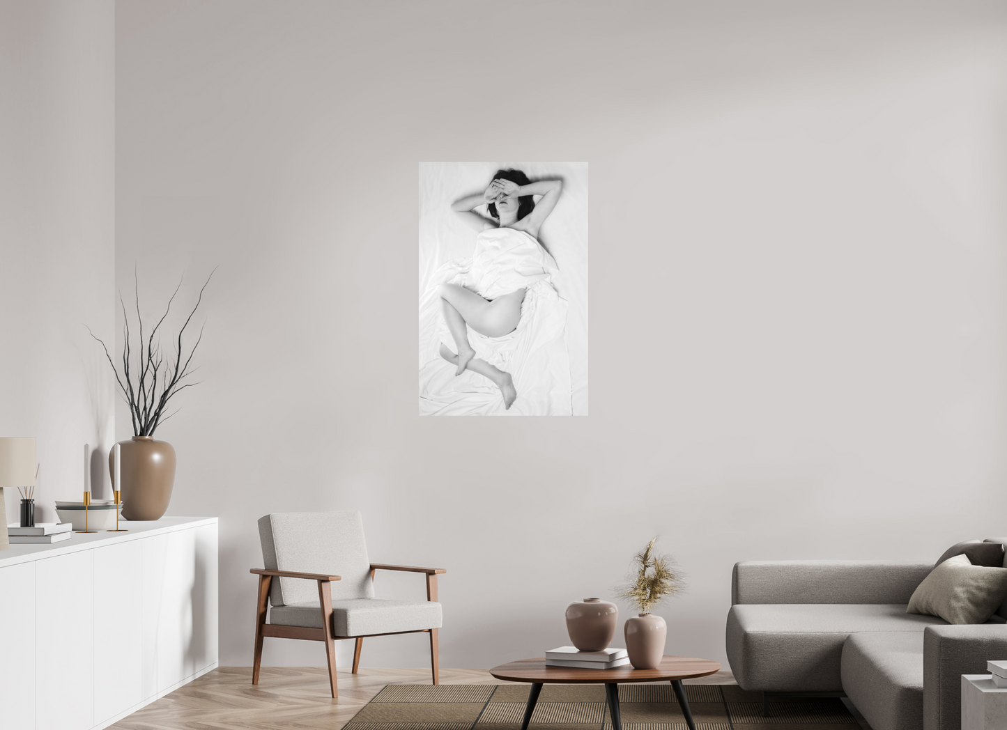 70 x 105 cm, Ilford on Aluminium Rise - Schwarzweiß-Fotografie - Teilakt - Hochwertiger Abzug in Galeriequalität